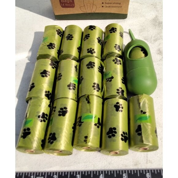 Dog Poop Bags 210 Ct. With Dispenser 14 Rolls - Picture 4 of 7